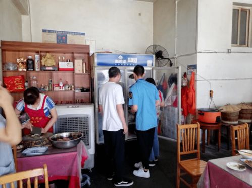 悦来镇联合市监所开展餐饮服务单位食品卫生和消防安全检查